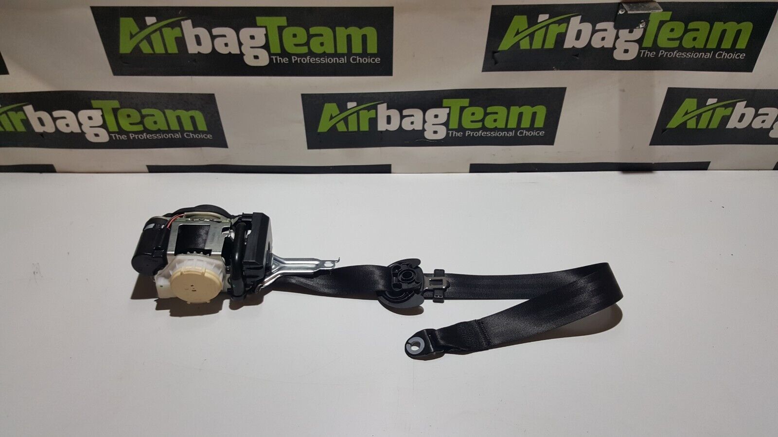 Audi-E-Tron-2019-Onwards-NSF-Nearside-Passenger-Front-Extra-Safety-Seatbelt-255857887820