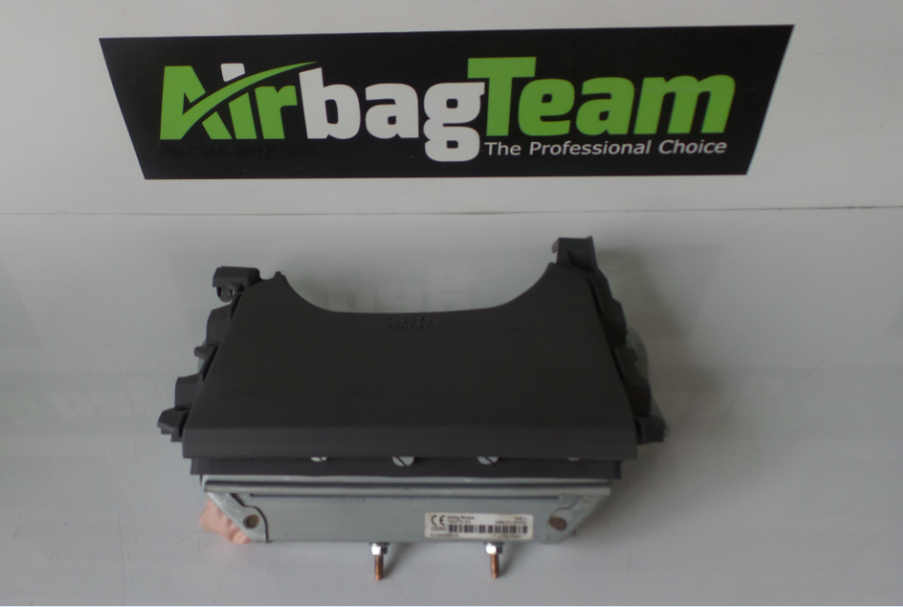 Mitsubishi-Eclipse-Cross-3-2018-Onwards-Knee-Airbag-266078496530