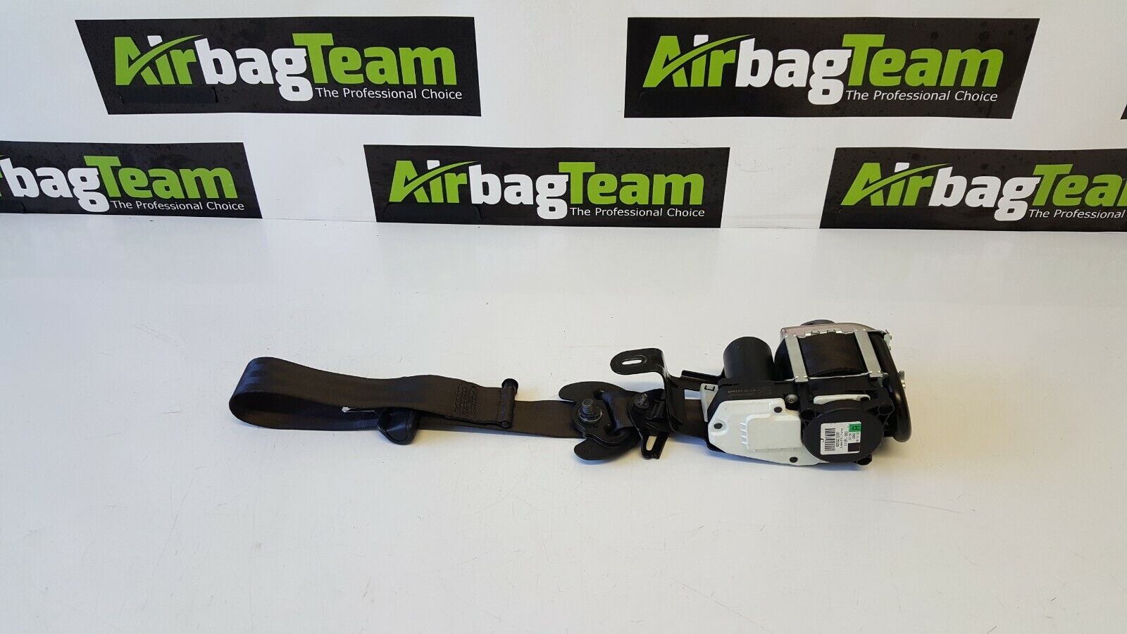 Range-Rover-Vogue-L405-2012-2021-OSF-Offside-Driver-Front-Seatbelt-266051044290