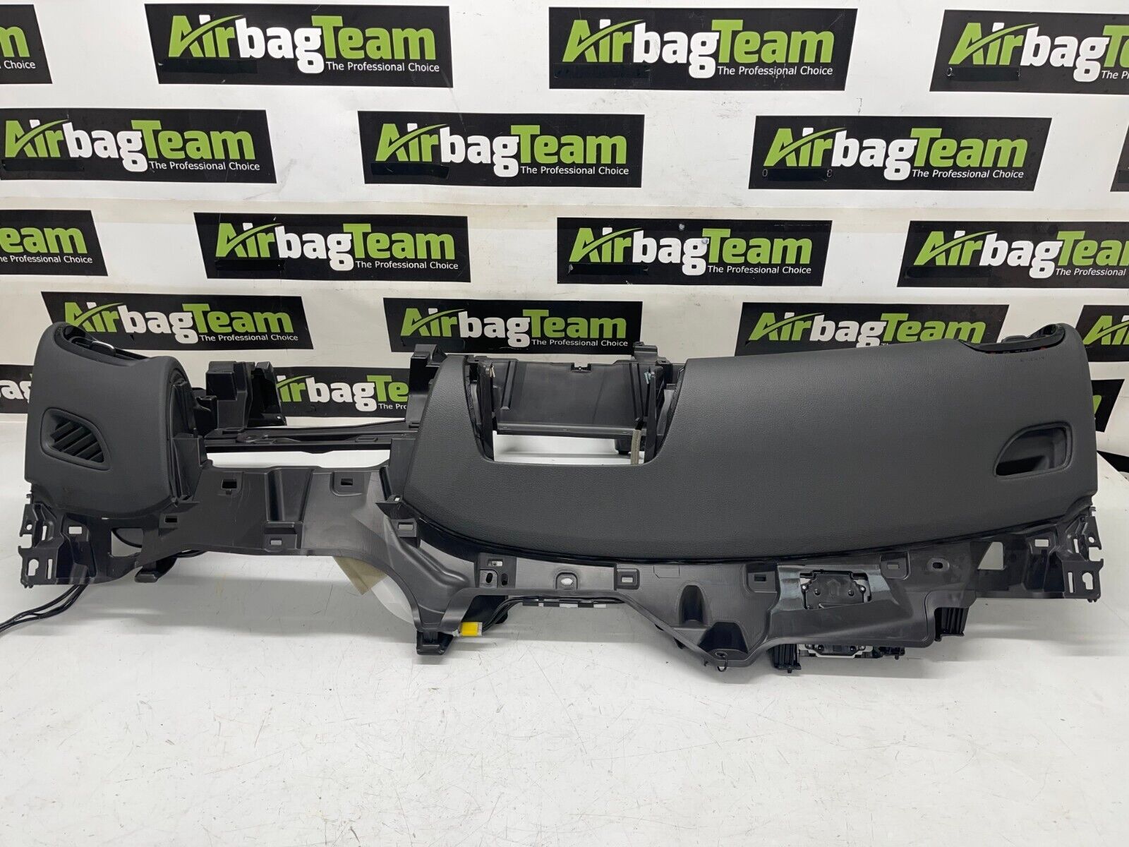 Toyota-Yaris-Crossover-2021-Onwards-Dashboard-256050808590