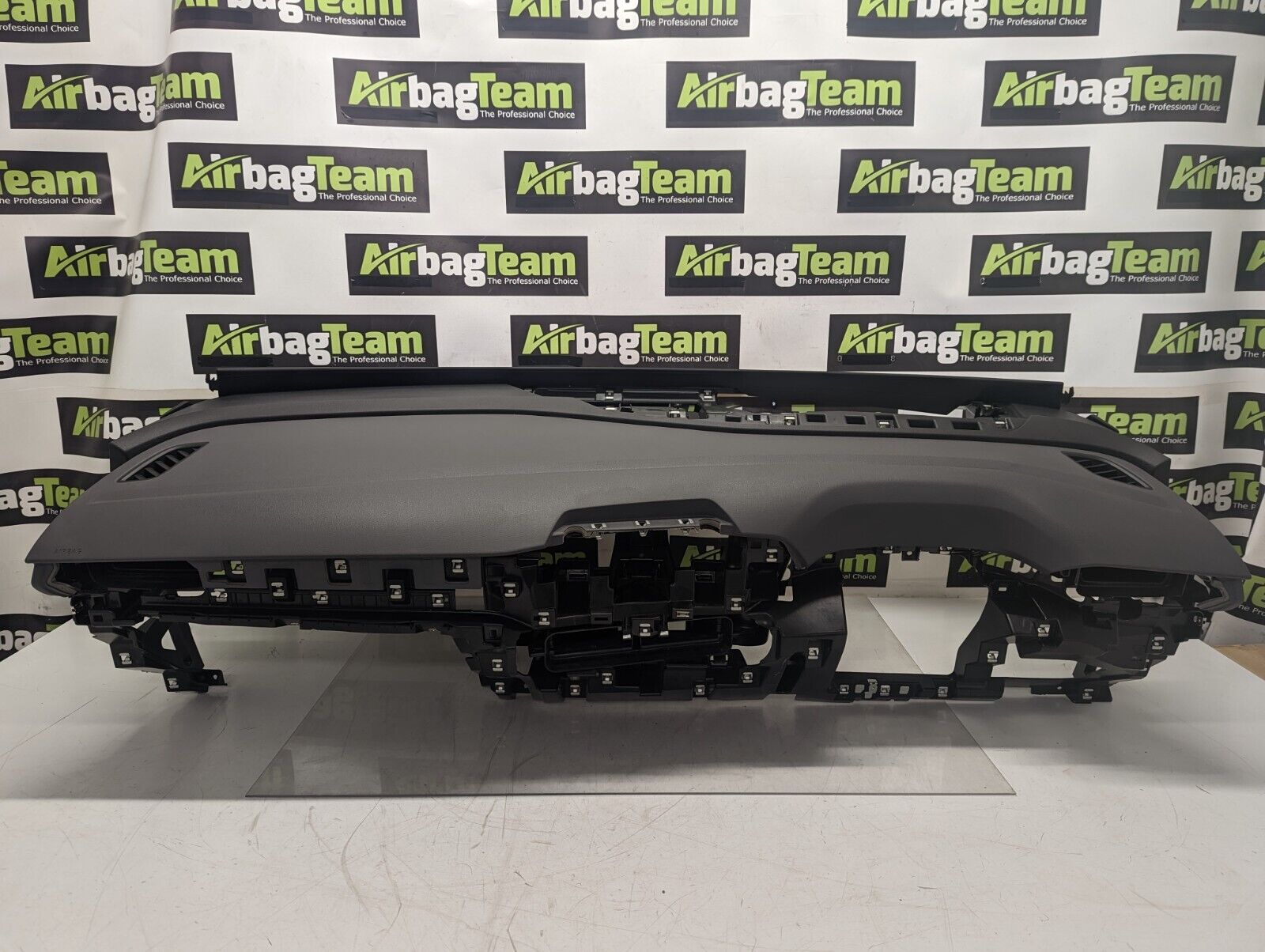 VW-Volkswagen-ID3-2019-Onwards-Dashboard-255602595000