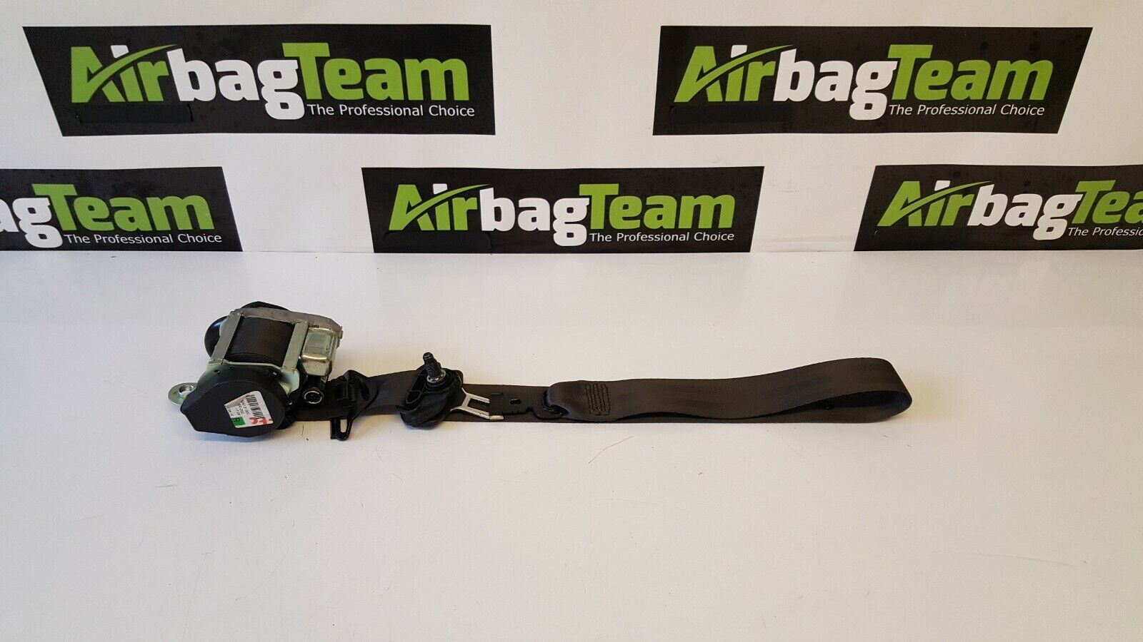 Vauxhall-Astra-J-2009-2015-Driver-Side-Front-Seatbelt-OS-255758949140