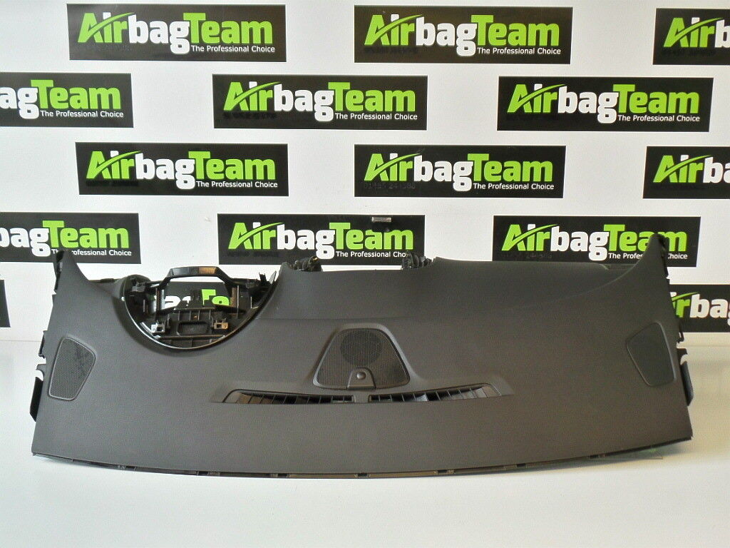 Vauxhall-Astra-J-2009-Onwards-Dashboard-Black-253444111080