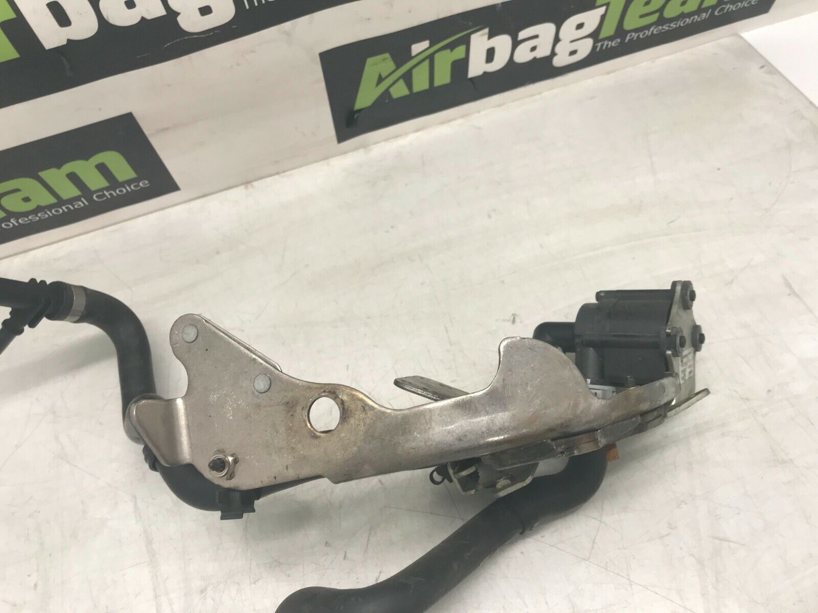 Volvo-XC90-20l-Diesel-2015-2021-Coolant-Water-Pump-31686005-255989145050-3