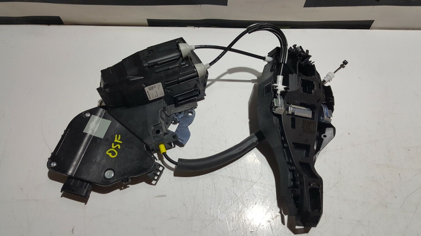 Land-Rover-Discovery-5-16-On-OSF-Offside-Driver-Front-Door-Lock-HY32-203A28-BB-254790351851-2