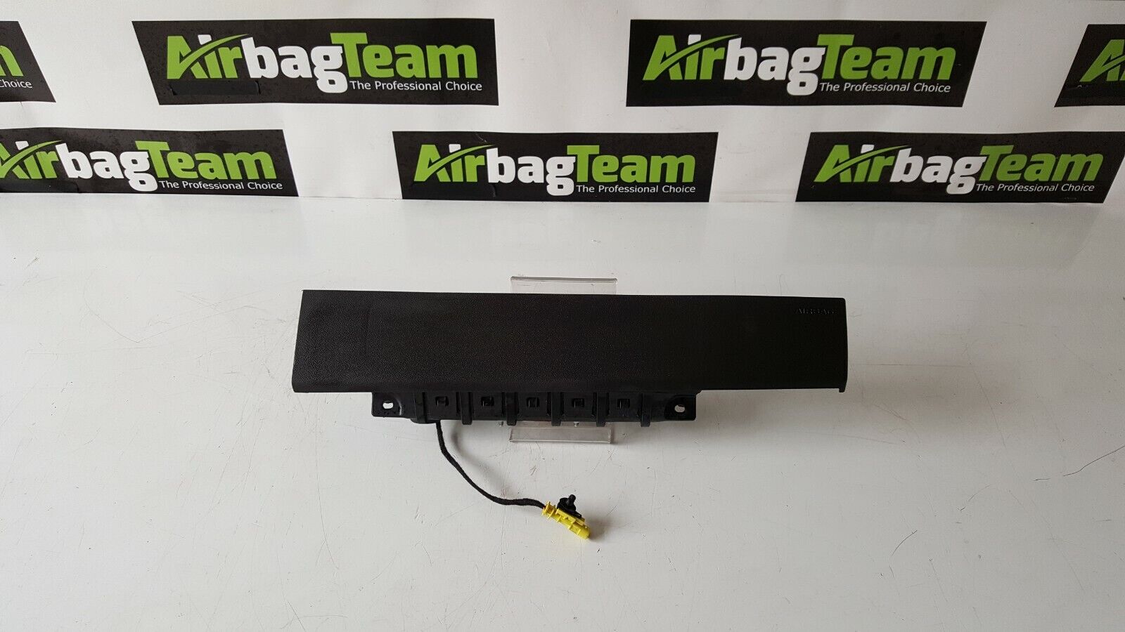 Vauxhall-Ampera-2010-Onwards-Driver-Side-Knee-Airbag-OS-254602628391