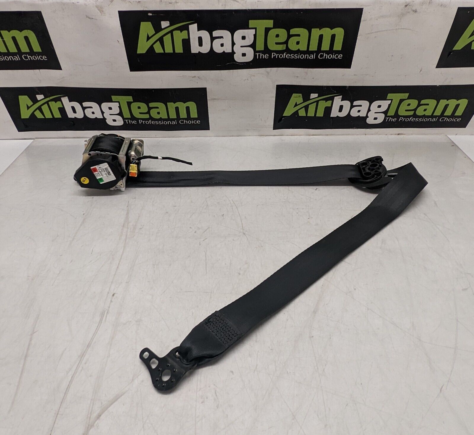 Volkswagen-Tiguan-2016-2020-OSF-Offside-Driver-Front-Seatbelt-255814941211