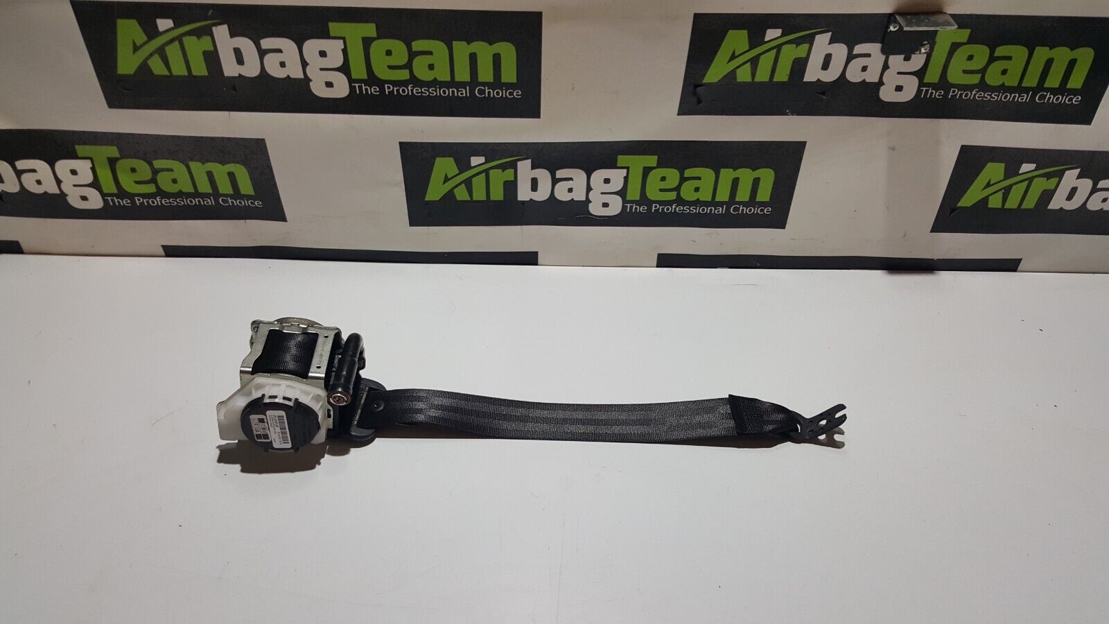 Audi-E-Tron-2019-Onwards-OSR-Offside-Driver-Rear-Seatbelt-255857889102