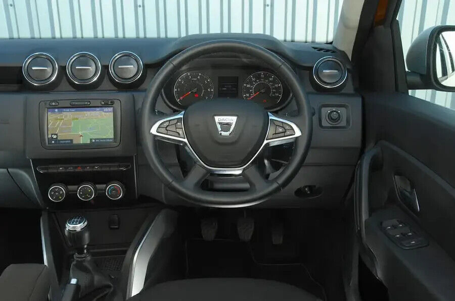 Dacia-Duster-2017-On-Airbag-Kit-Driver-Pass-Dashboard-Seatbelts-Repair-Service-255989152432