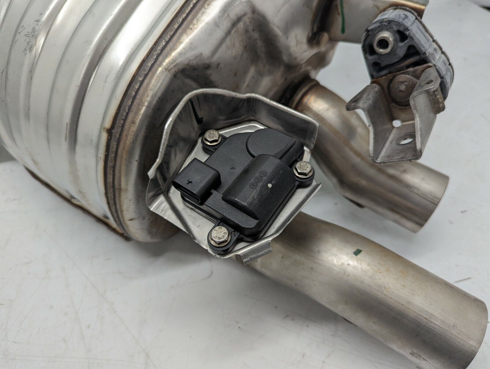 Porsche-Panamera-971-4s-Hybrid-17-Onwards-Complete-OS-Offside-Back-Box-Exhaust-255318540642-2