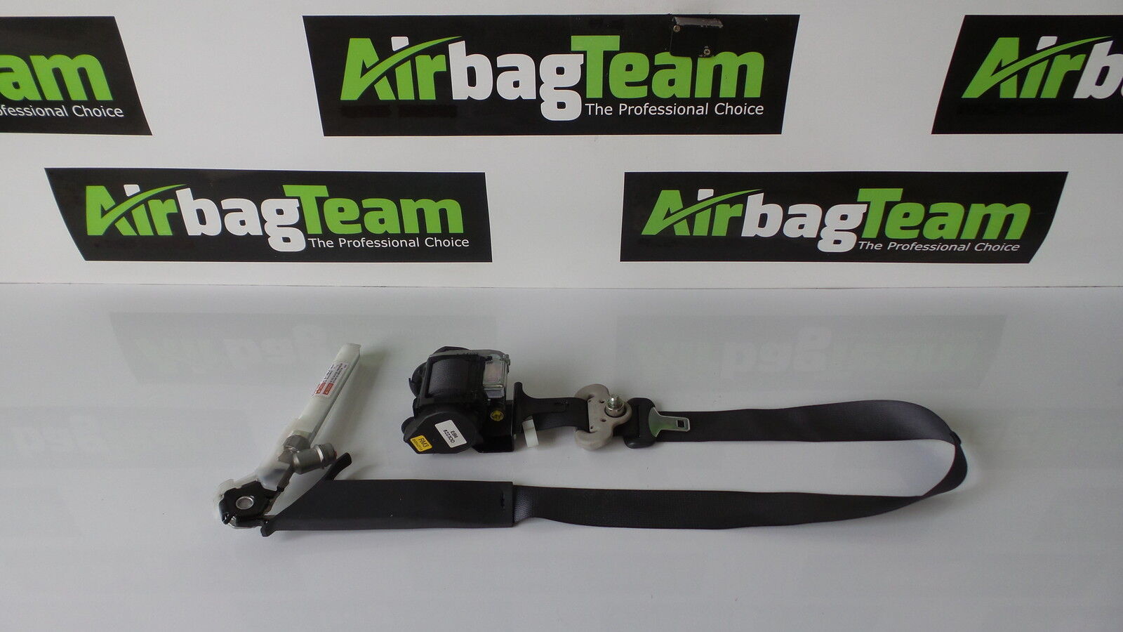 Renault-Koleos-MK1-2008-2013-Seat-Belt-Driver-Off-Side-Pretensioner-252440410732