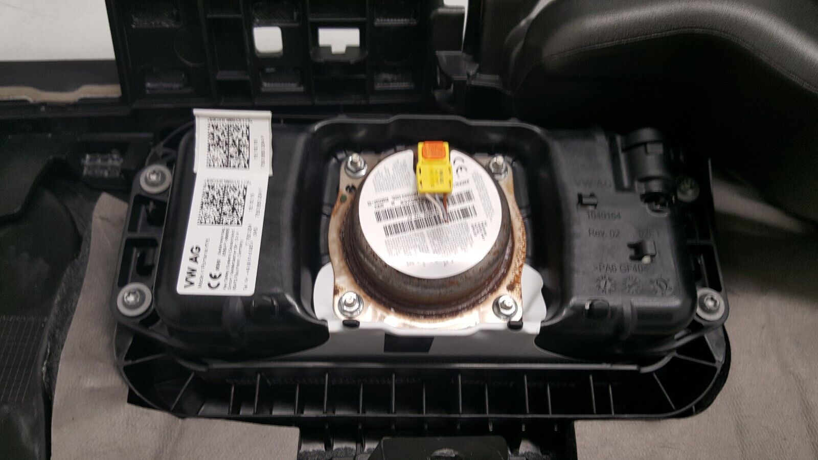 VW-Volkswagen-Touareg-2019-Onwards-NSF-Nearside-Passenger-Front-Airbag-255980650402