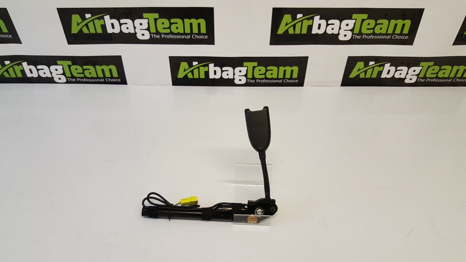 Vauxhall-Astra-J-2009-2015-Driver-Side-Front-Tensioner-264598536792