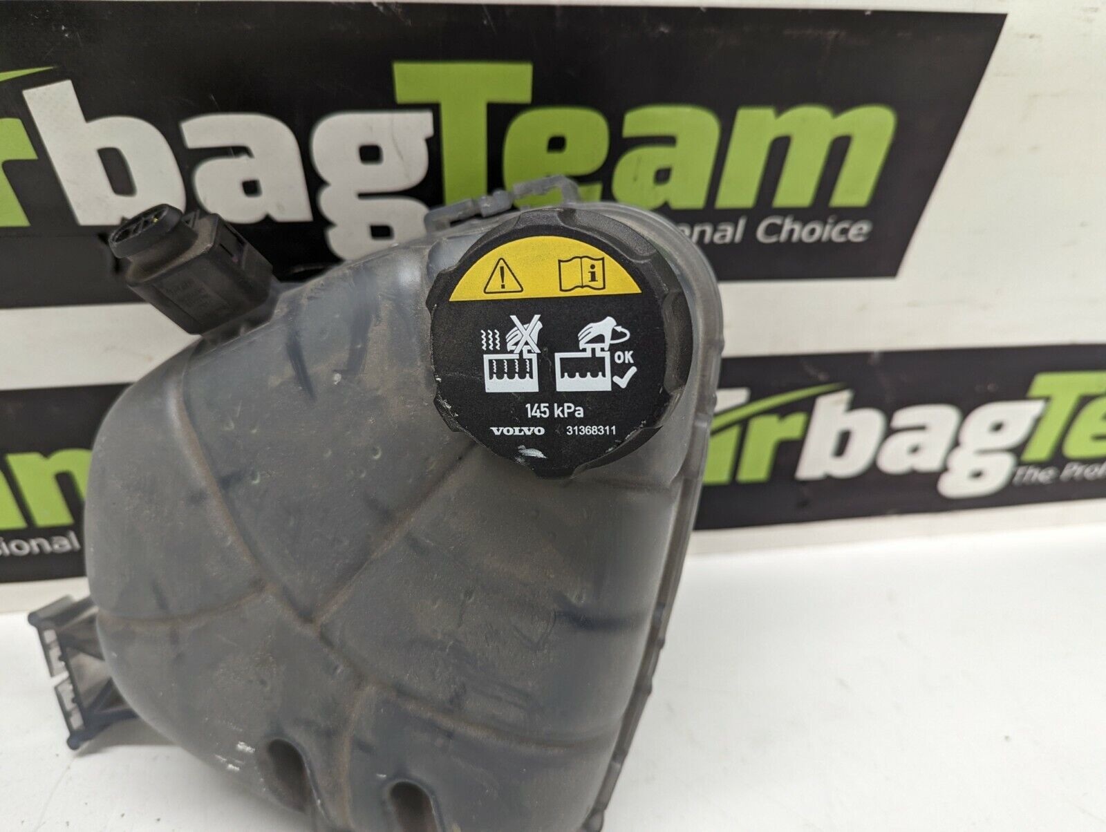 Volvo-XC40-2018-Onwards-Radiator-Coolant-Fluid-Bottle-31686047-255477660122-2