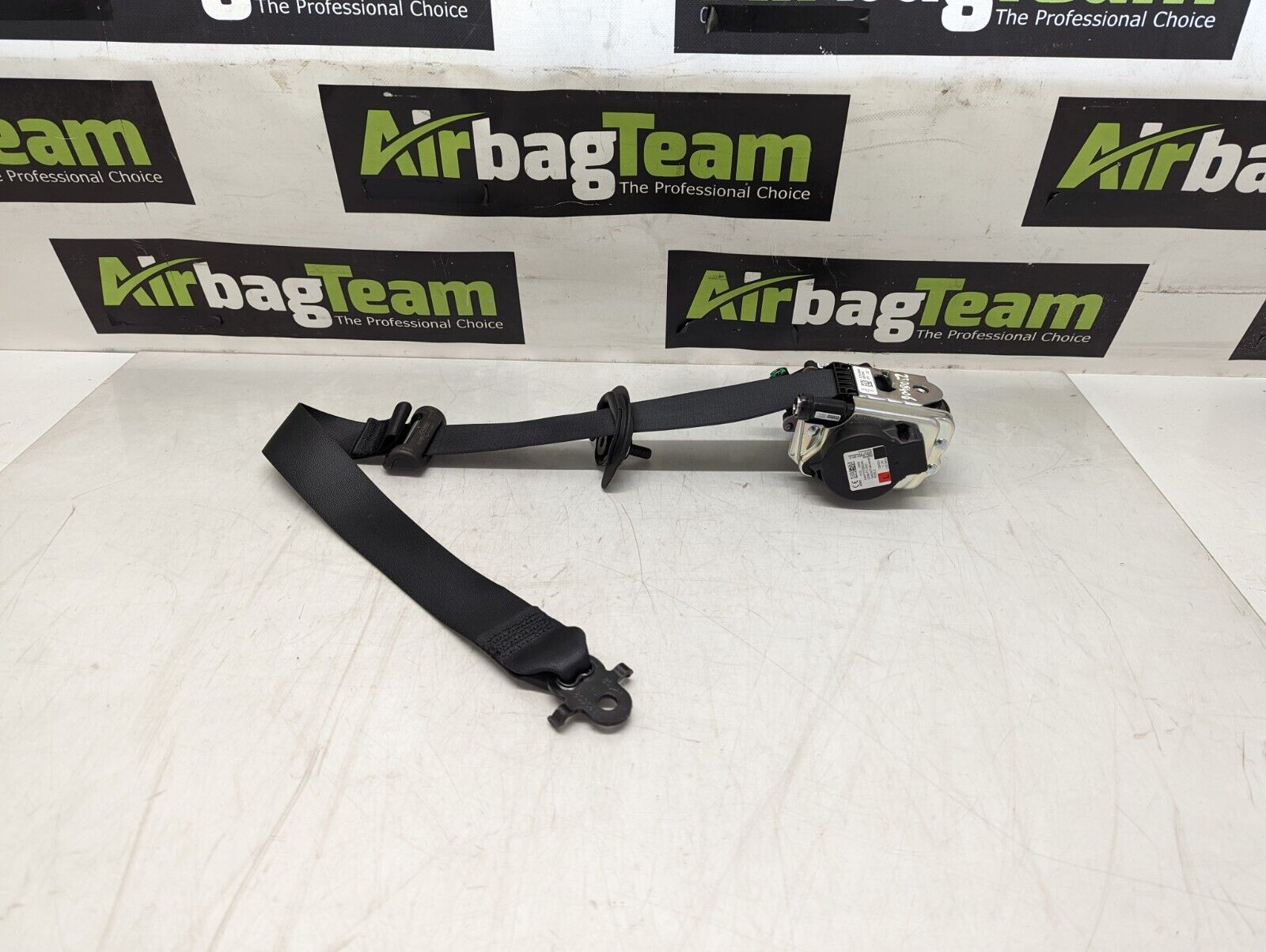 BMW-iX-2021-Onwards-NSF-Nearside-Passenger-Front-Seatbelt-255863032053