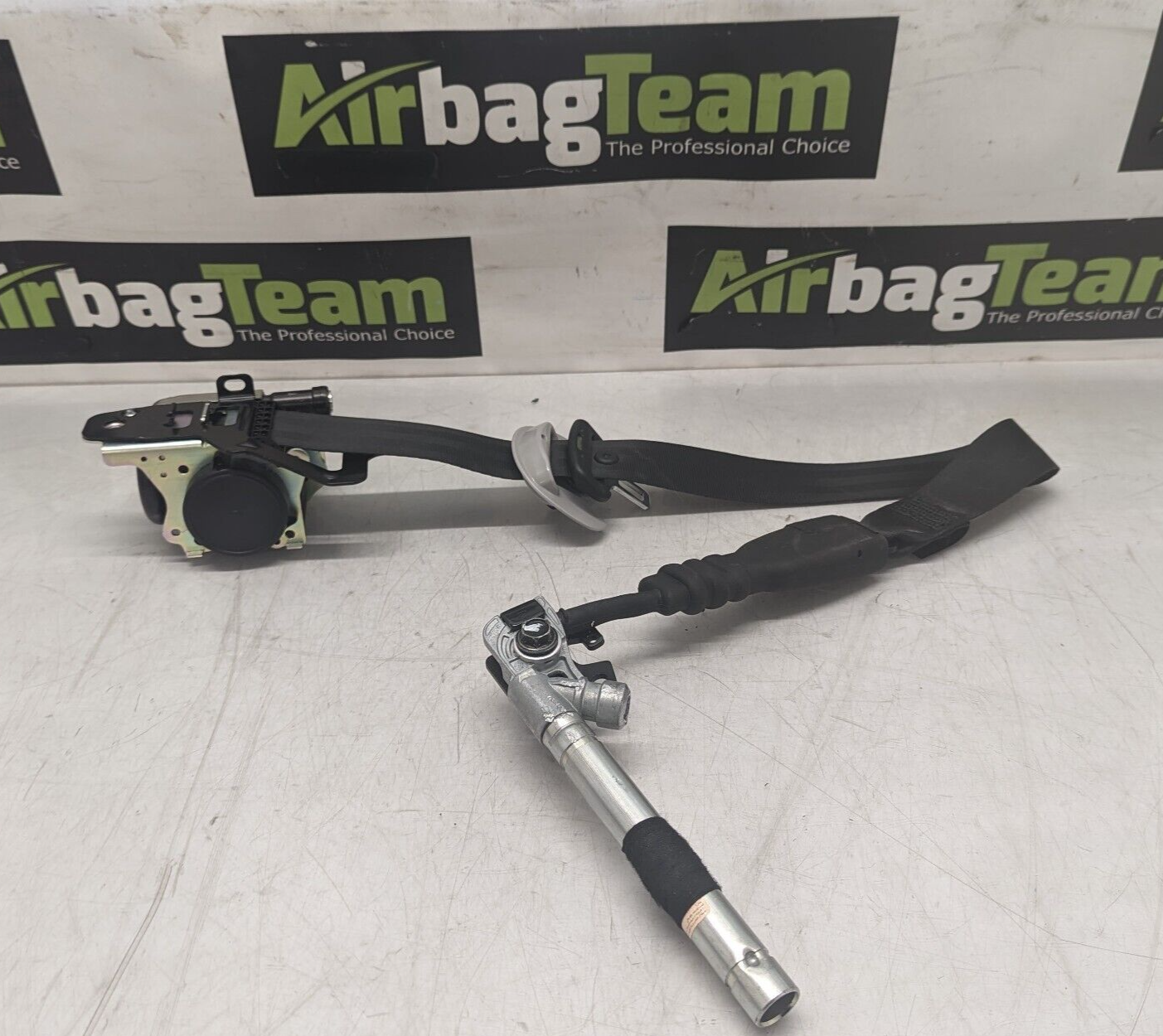 Hyundai-Tucson-2015-2021-NSF-Nearside-Passenger-Front-Seatbelt-256155602623