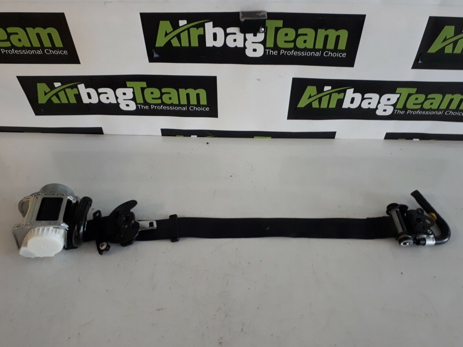 Jaguar-I-Pace-2018-Onwards-OSF-Offside-Driver-Front-Seatbelt-256070089113