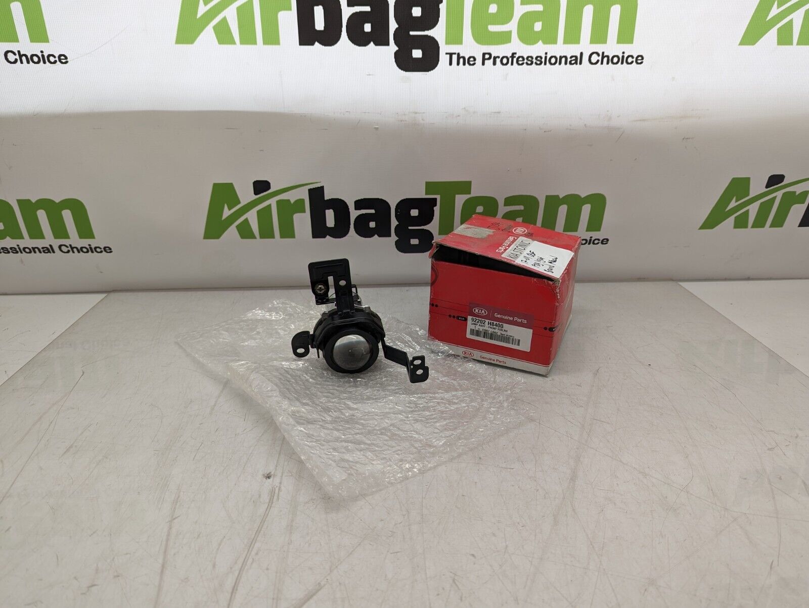 Kia-Stonic-2017-Onwards-OSF-Offside-Driver-Front-Fog-Light-92202-H8400-256046894073