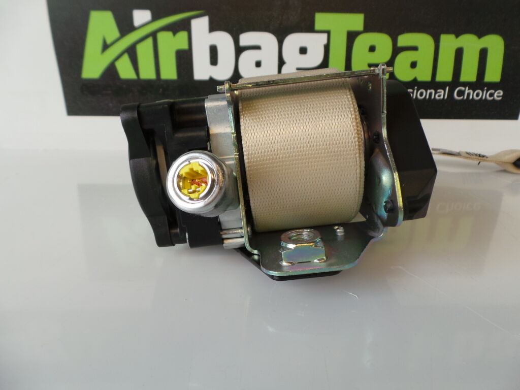 Rolls-Royce-Ghost-2016-Onwards-Passenger-Side-SeatBelt-Pre-Tensioner-NS-CREAM-255762415773-2