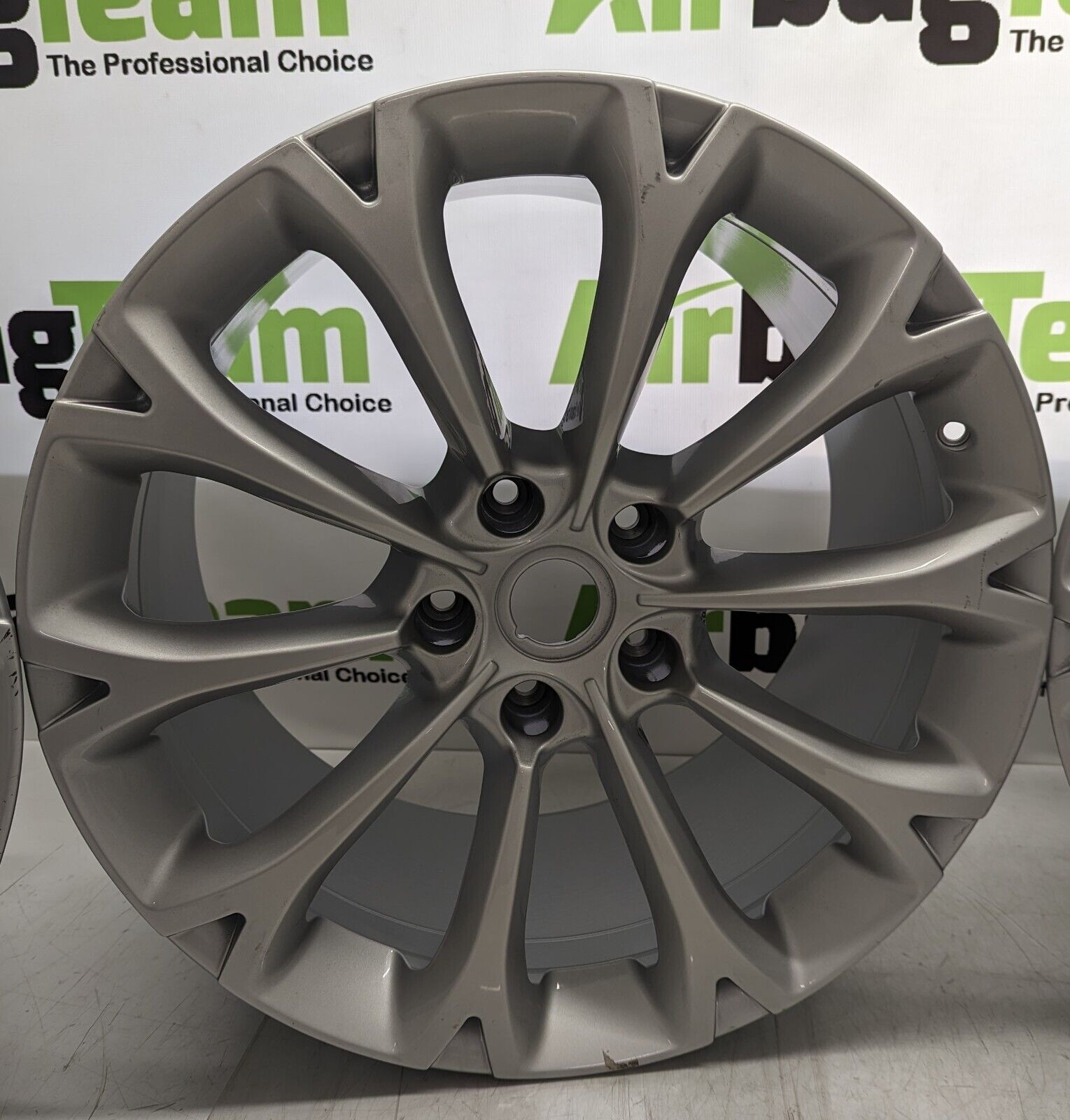 Aston-Martin-Vantage-2018-Onwards-4-X-20-Inch-Alloys-Silver-10-Spoke-Bolt-5X128-255970436714-3