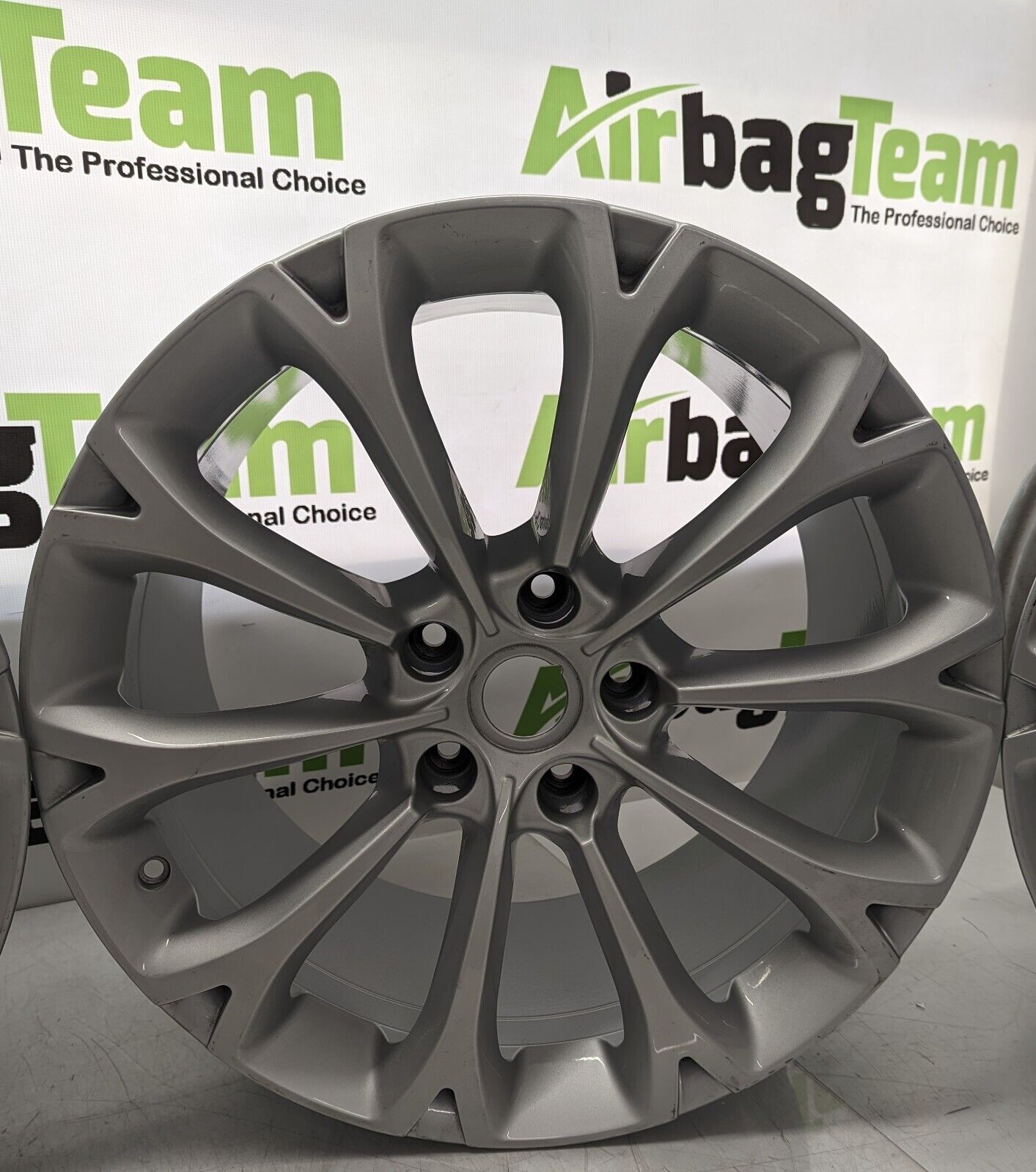 Aston-Martin-Vantage-2018-Onwards-4-X-20-Inch-Alloys-Silver-10-Spoke-Bolt-5X128-255970436714-4