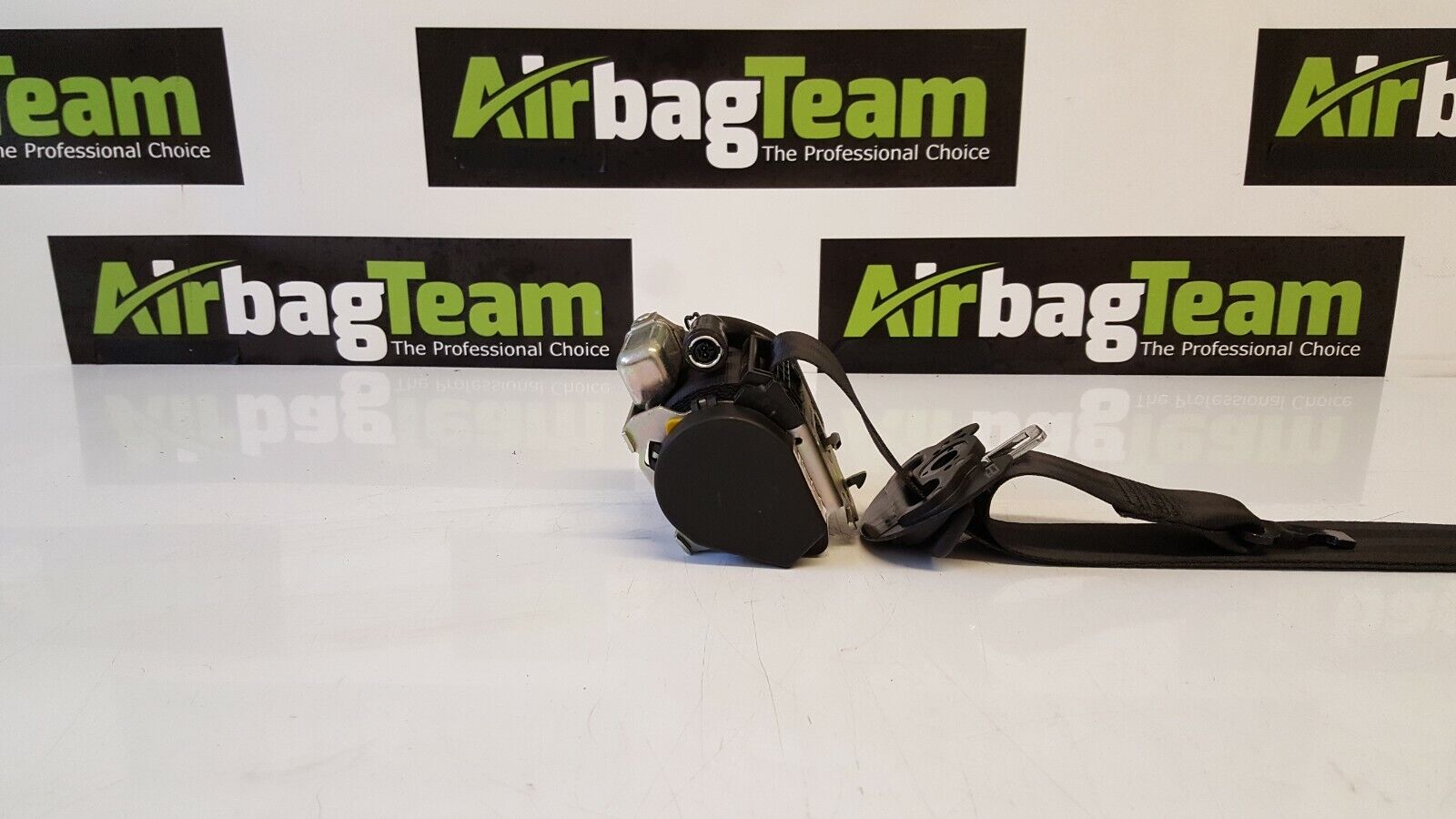 Citroen-C4-Picasso-2013-2018-Driver-Side-Front-Seatbelt-OS-265940735244-2