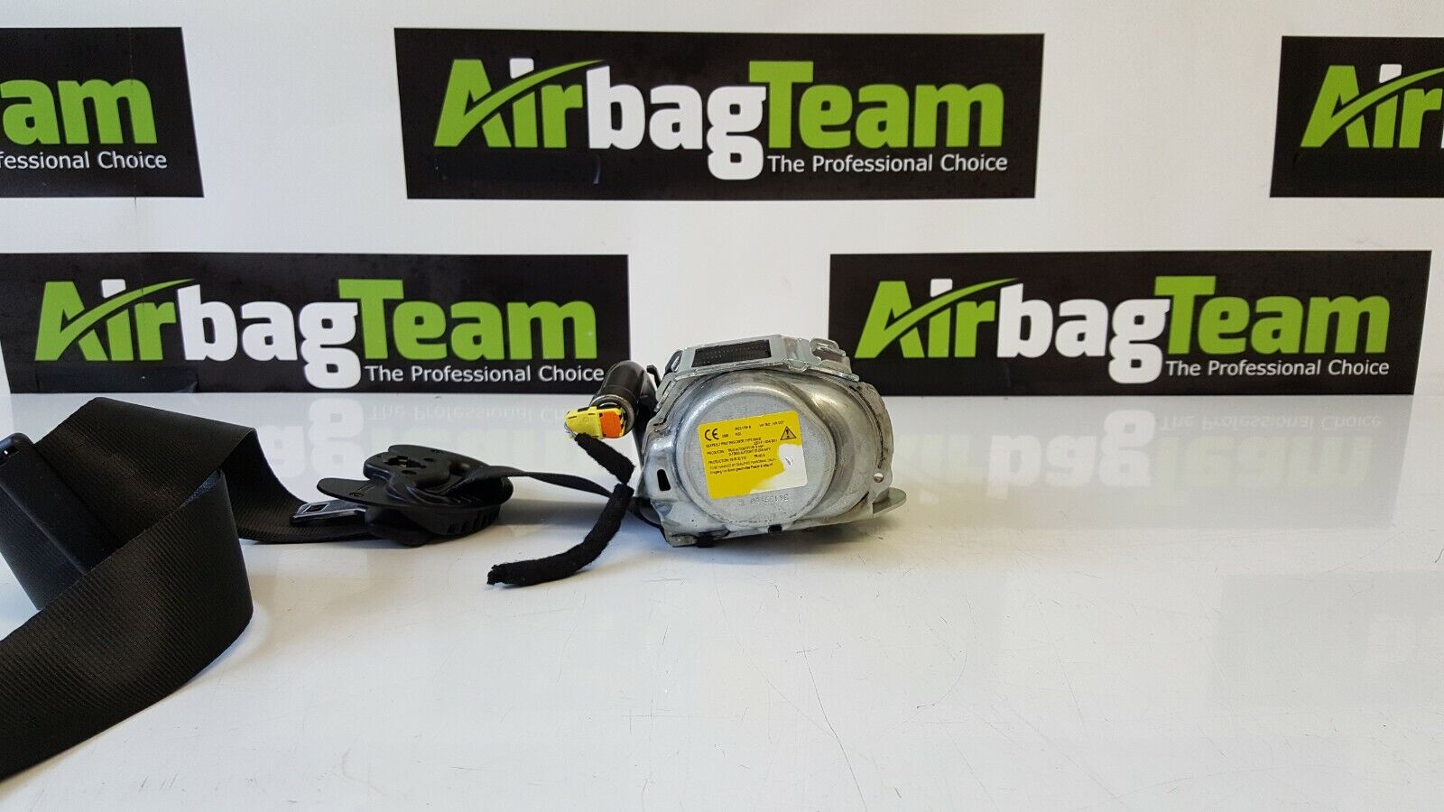 Jaguar-E-Pace-2017-Onwards-OSR-Offside-Driver-Rear-Seatbelt-266395585504-2