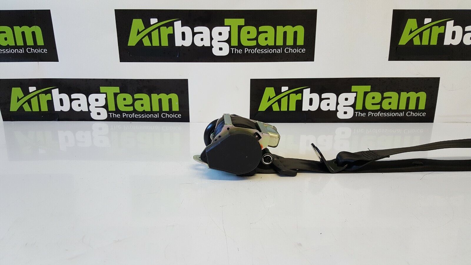 Land-Rover-Discovery-Sport-L550-14-Onwards-NSF-Nearside-Passenger-Front-Seatbelt-265947549004-2