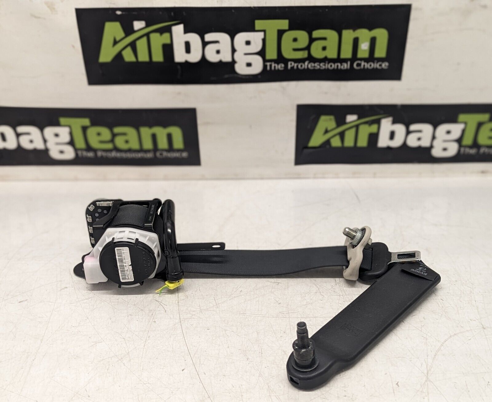 Nissan-Navara-NP300-2015-Onward-Passenger-Side-Front-Seatbelt-NS-256129697694
