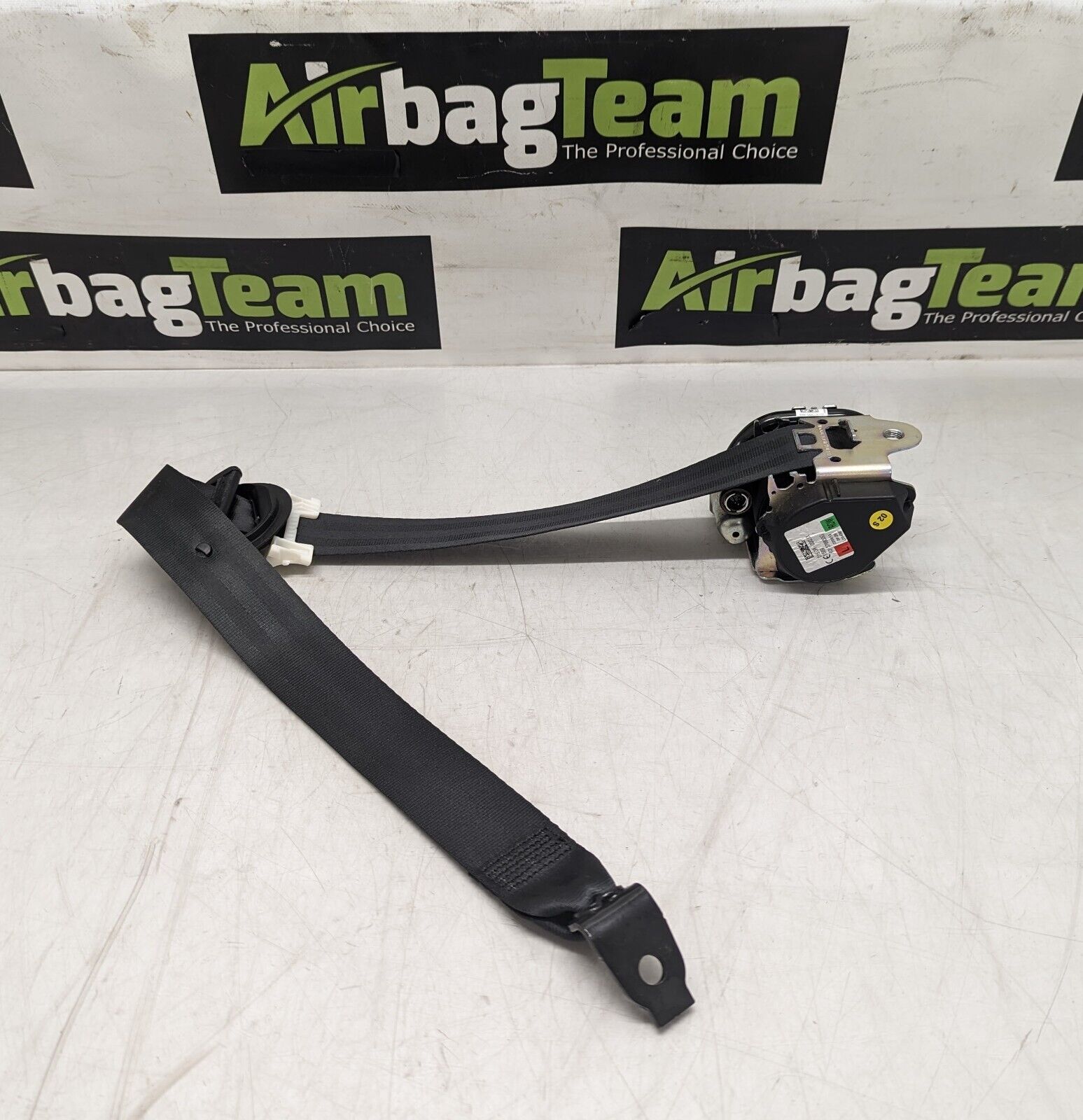 VW-Volkswagen-Touran-2015-Onwards-NSR-Nearside-Passenger-Rear-Seatbelt-266403228304