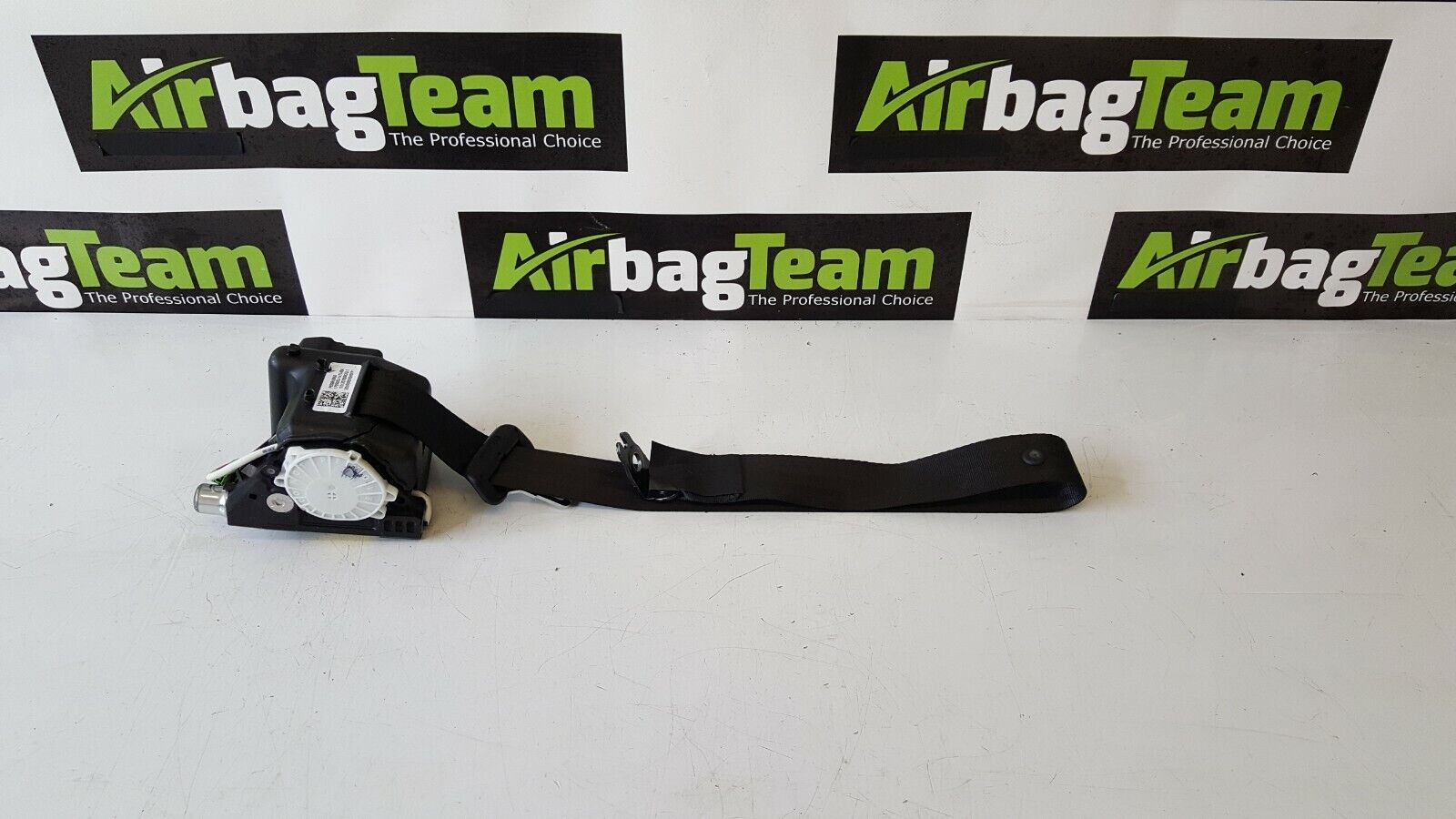 Volvo-XC60-2016-Onwards-Rear-Centre-Seatbelt-255764282184