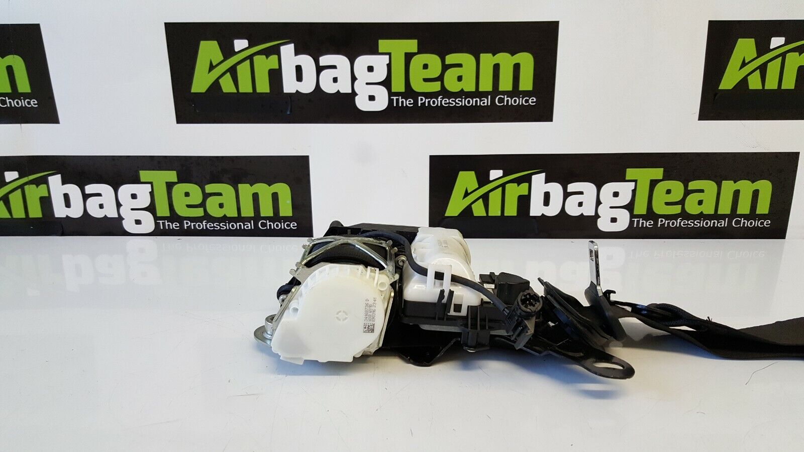 BMW-7-Series-G11-G12-2015-Onwards-Passenger-Side-Front-Seatbelt-NS-255764282185-2