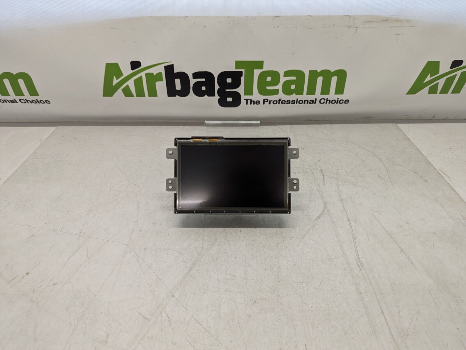 Land-Rover-Discovery-Sport-2014-On-Navigation-Display-Screen-FK7219C299AC-256138924565