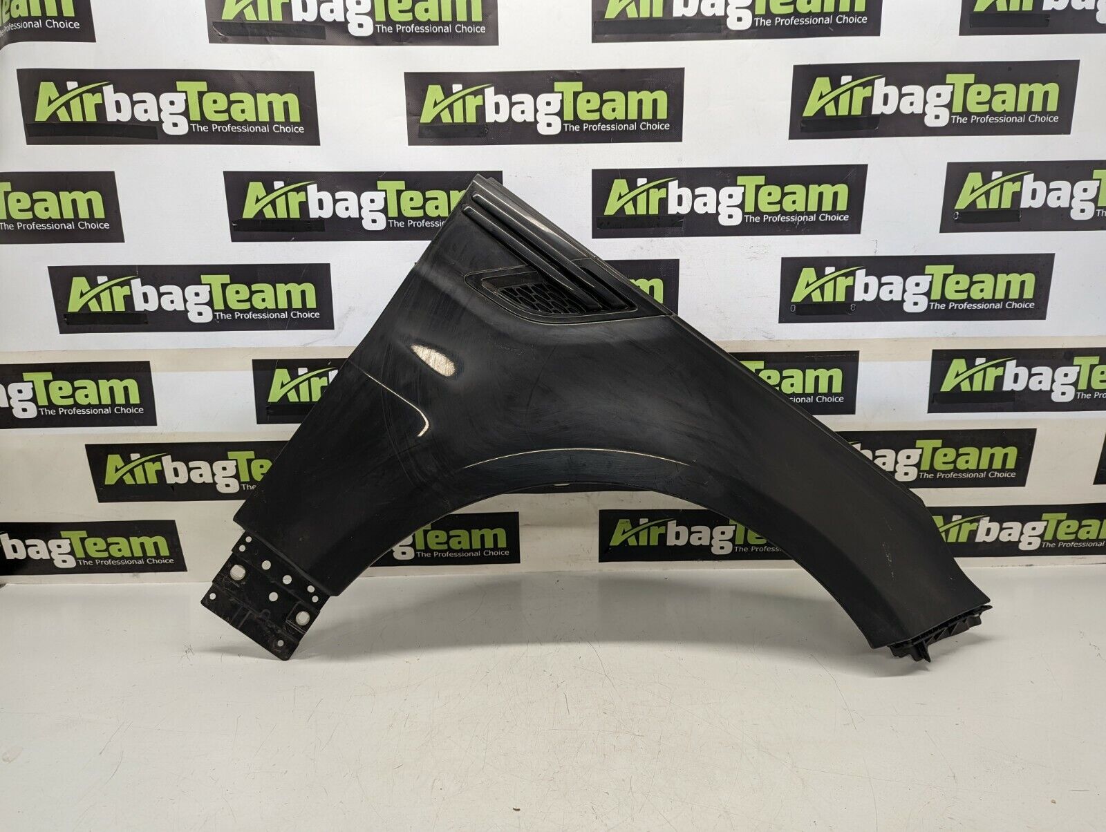 Land-Rover-Range-Rover-Sport-L494-2013-On-OSF-Offside-Driver-Front-Wing-255440287325