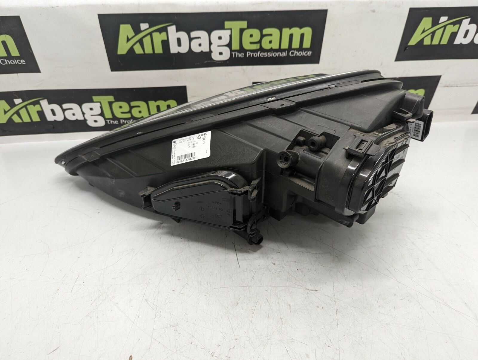 Porsche-Cayenne-958-92A-2011-2018-OS-Offside-Driver-Xenon-Headlight-7P5941030CF-255440796975-4