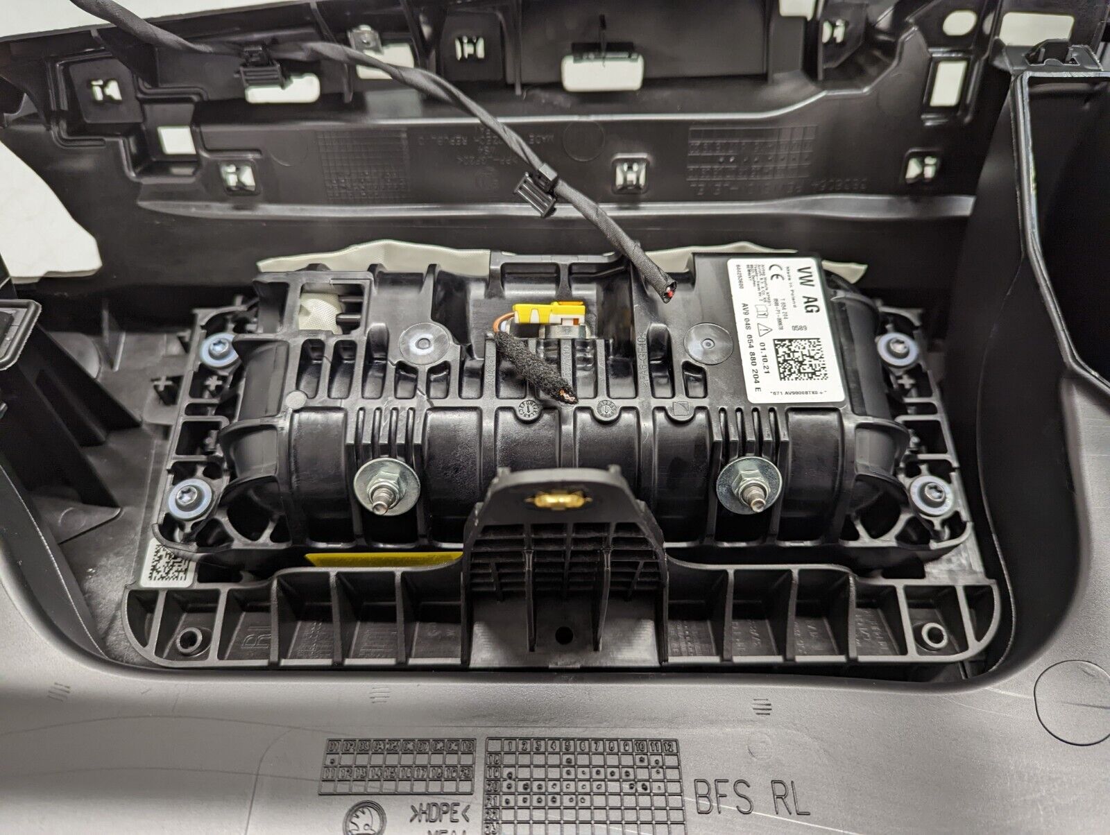 Skoda-Scala-2019-Onwards-Airbag-Kit-Dashboard-Driver-passenger-Seatbelt-ECU-255715942165-4