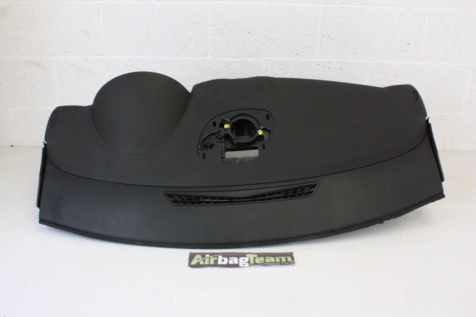 Vauxhall-Adam-2012-2019-Dashboard-266108493075