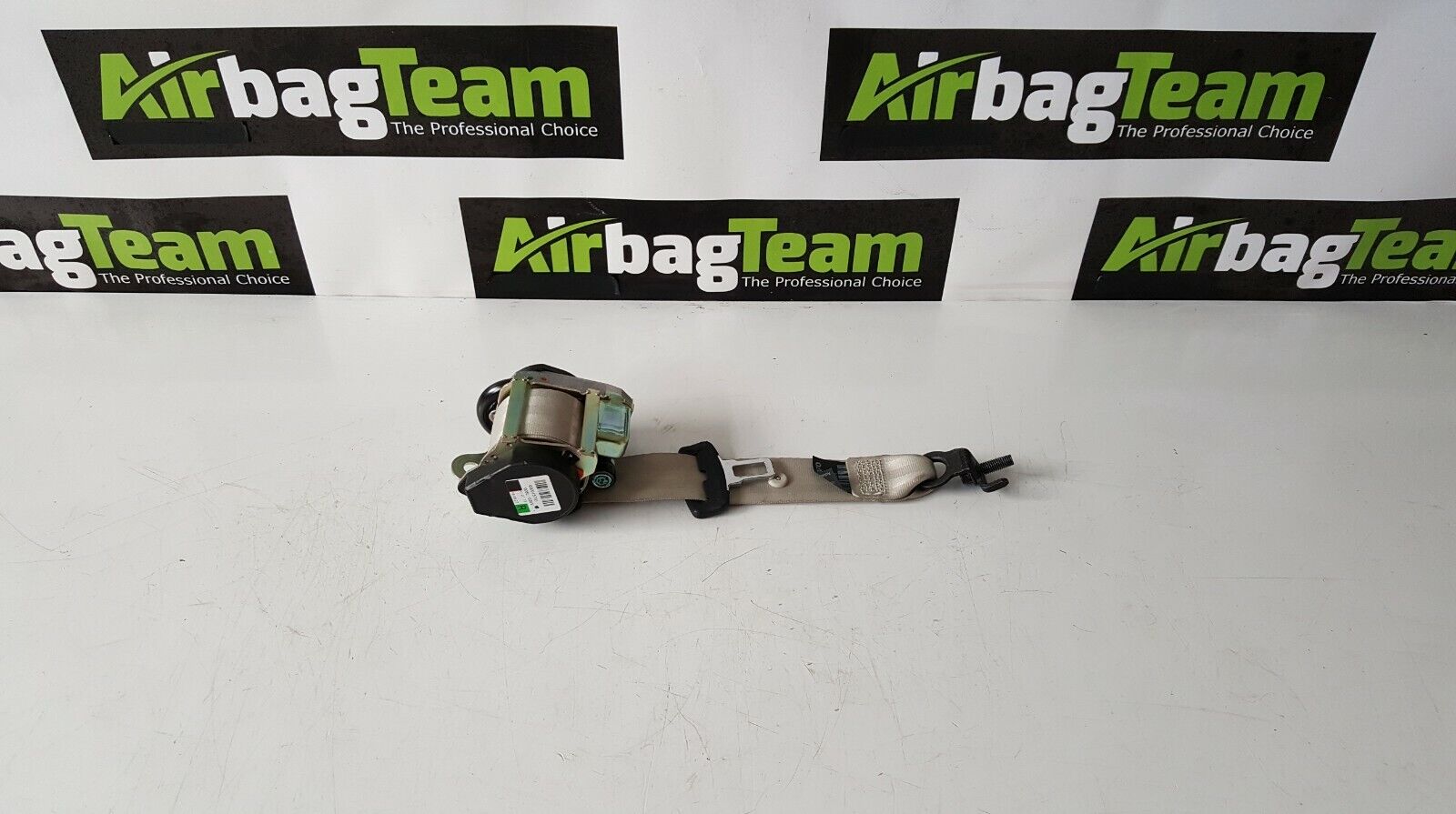 Volvo-XC90-2015-Onwards-OSR-Offside-Driver-Rear-Seatbelt-255762415775