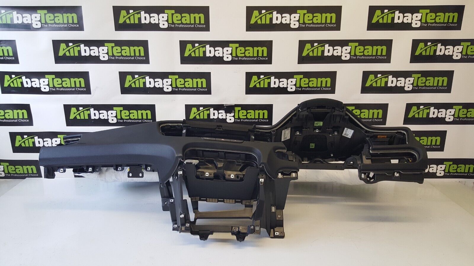 Kia-Ceed-2018-Onwards-Dashboard-256093516456