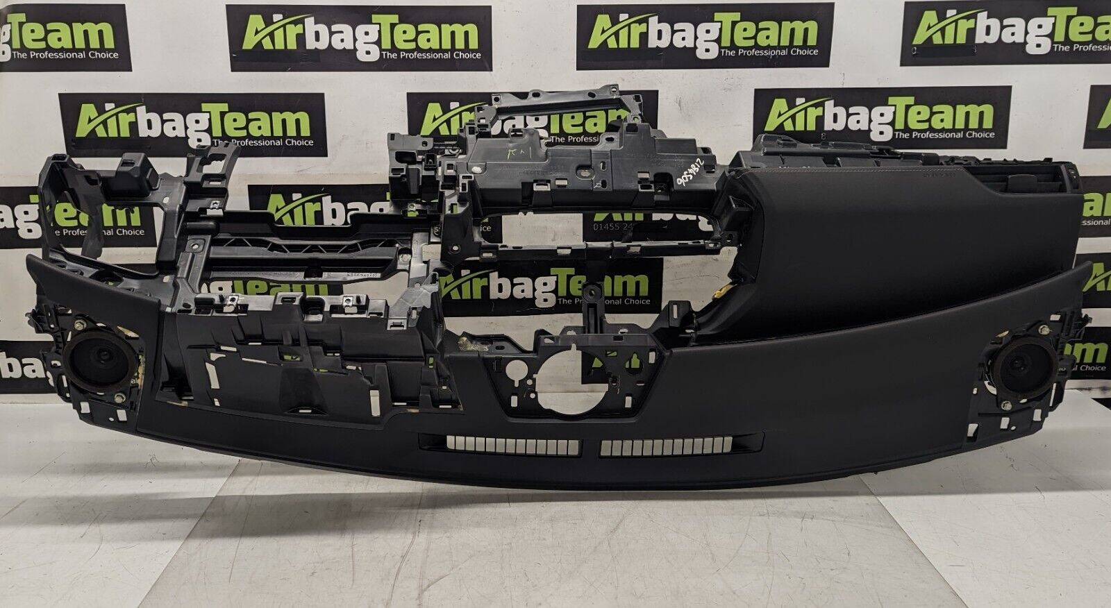 Lexus-ES-2018-Onwards-Dashboard-256377747176