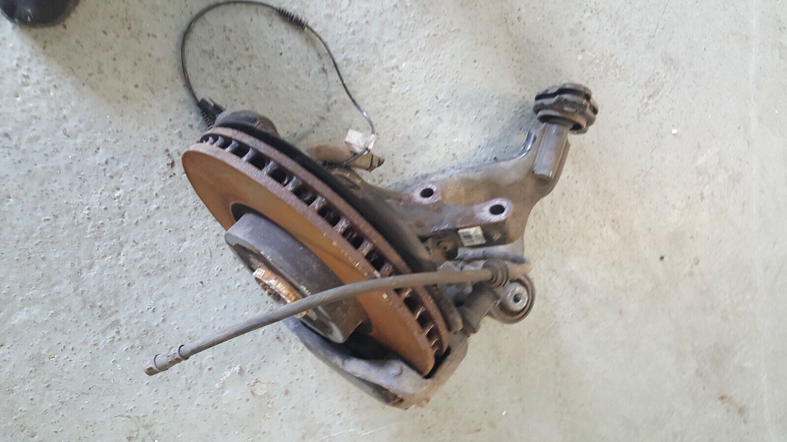 Mercedes-V-Class-Vito-W447-2016-On-Front-Hub-Driver-Side-255079011256-2
