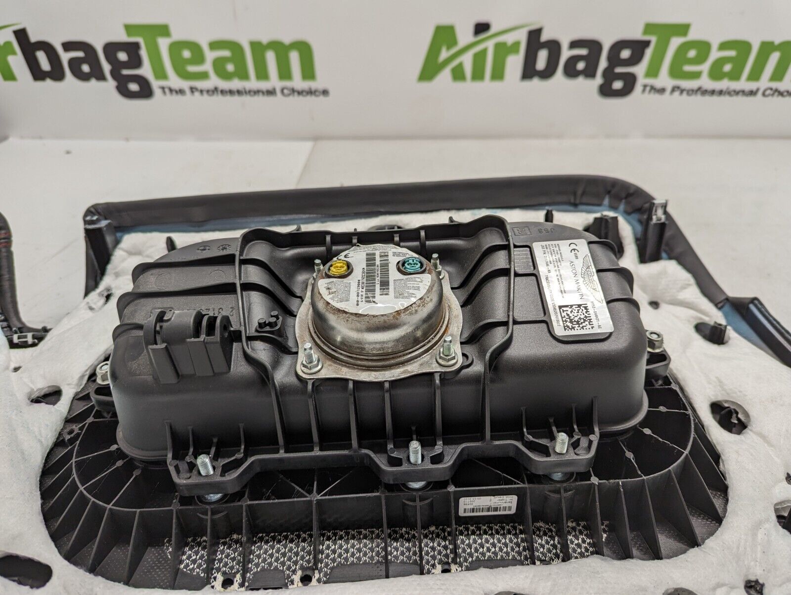 Aston-Martin-DBX-2020-On-Airbag-Kit-Driver-Passenger-Dashboard-Seatbelt-Repair-256025111647-3