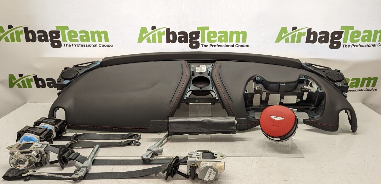 Aston-Martin-DBX-2020-On-Airbag-Kit-Driver-Passenger-Dashboard-Seatbelt-Repair-256025111647