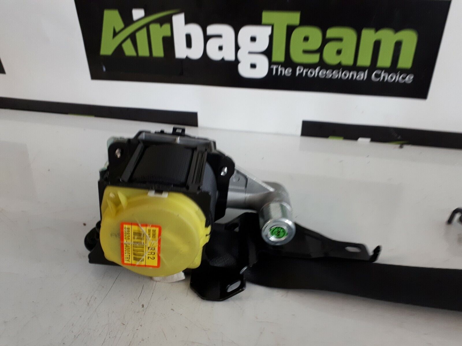 Hyundai-i30-2017-Onwards-Driver-Side-Front-Seatbelt-OS-255780646327-2