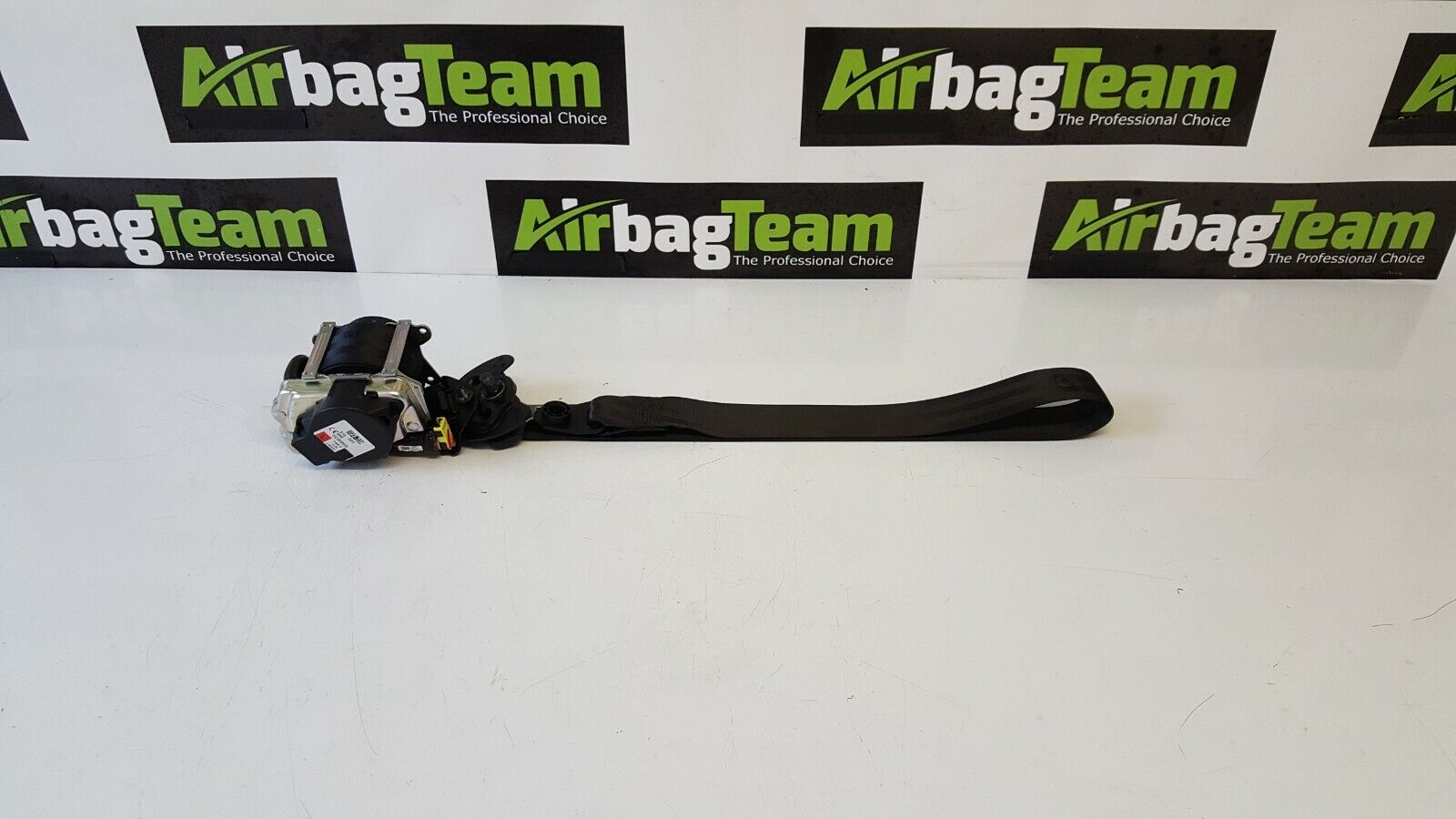 Land-Rover-Discovery-4-2009-2017-OSF-Offside-Driver-Front-Seatbelt-255343876067