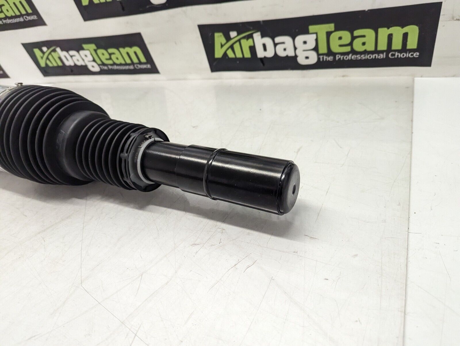 Land-Rover-Range-Rover-L494-2013-2020-OSF-Offside-Driver-Front-Shock-Absorber-255880031257-2