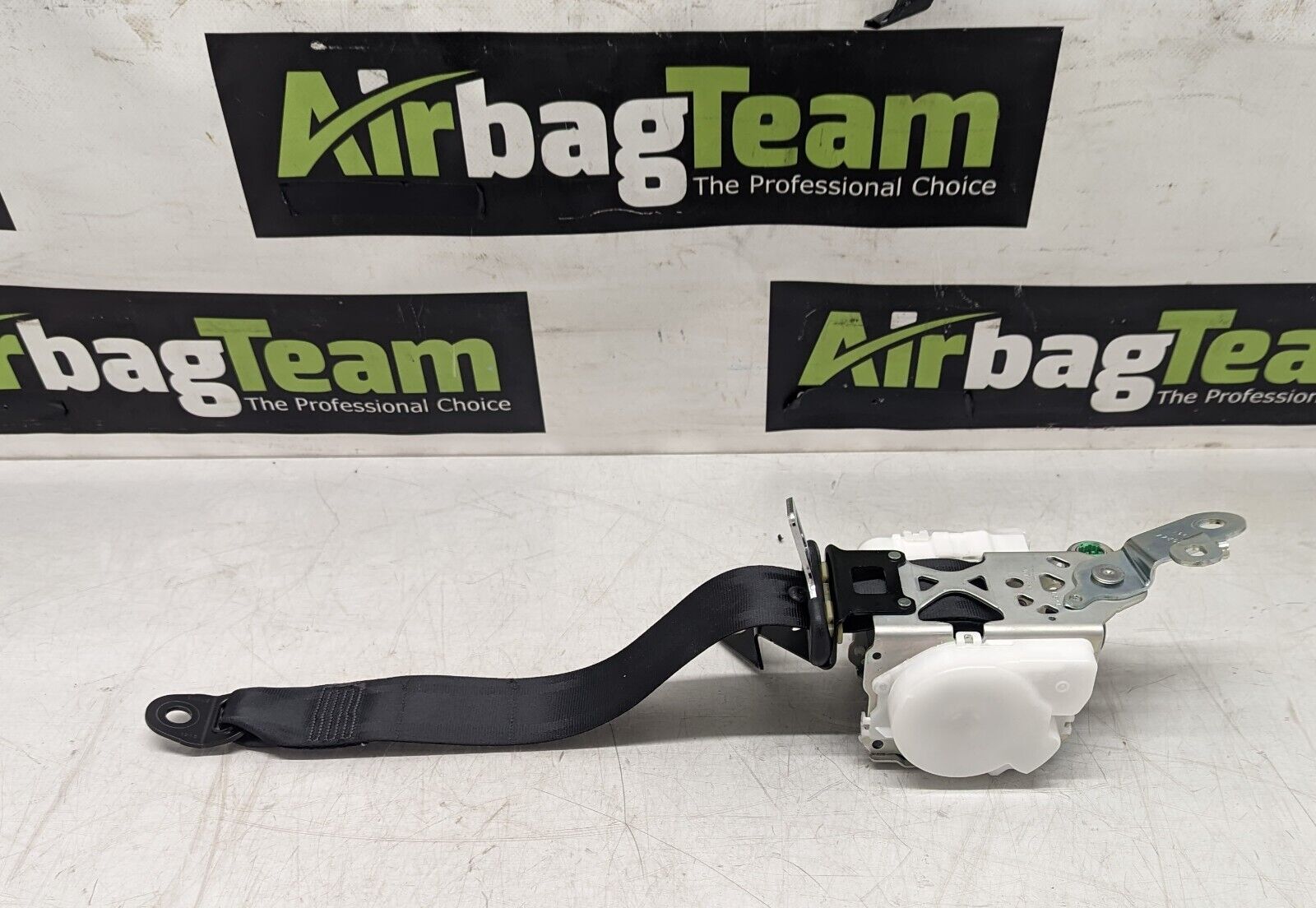 Lexus-ES-2019-Onwards-NSR-Nearside-Passenger-Rear-Seatbelt-265921658687