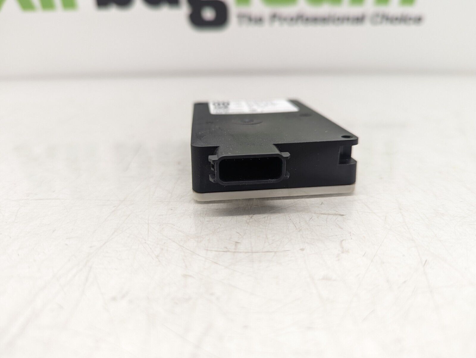 thumbnail image 2 of Original Mercedes-Benz Blind Spot Radar Sensor Module A0009055701 – Easy Install, Universal Fit 2 of 4