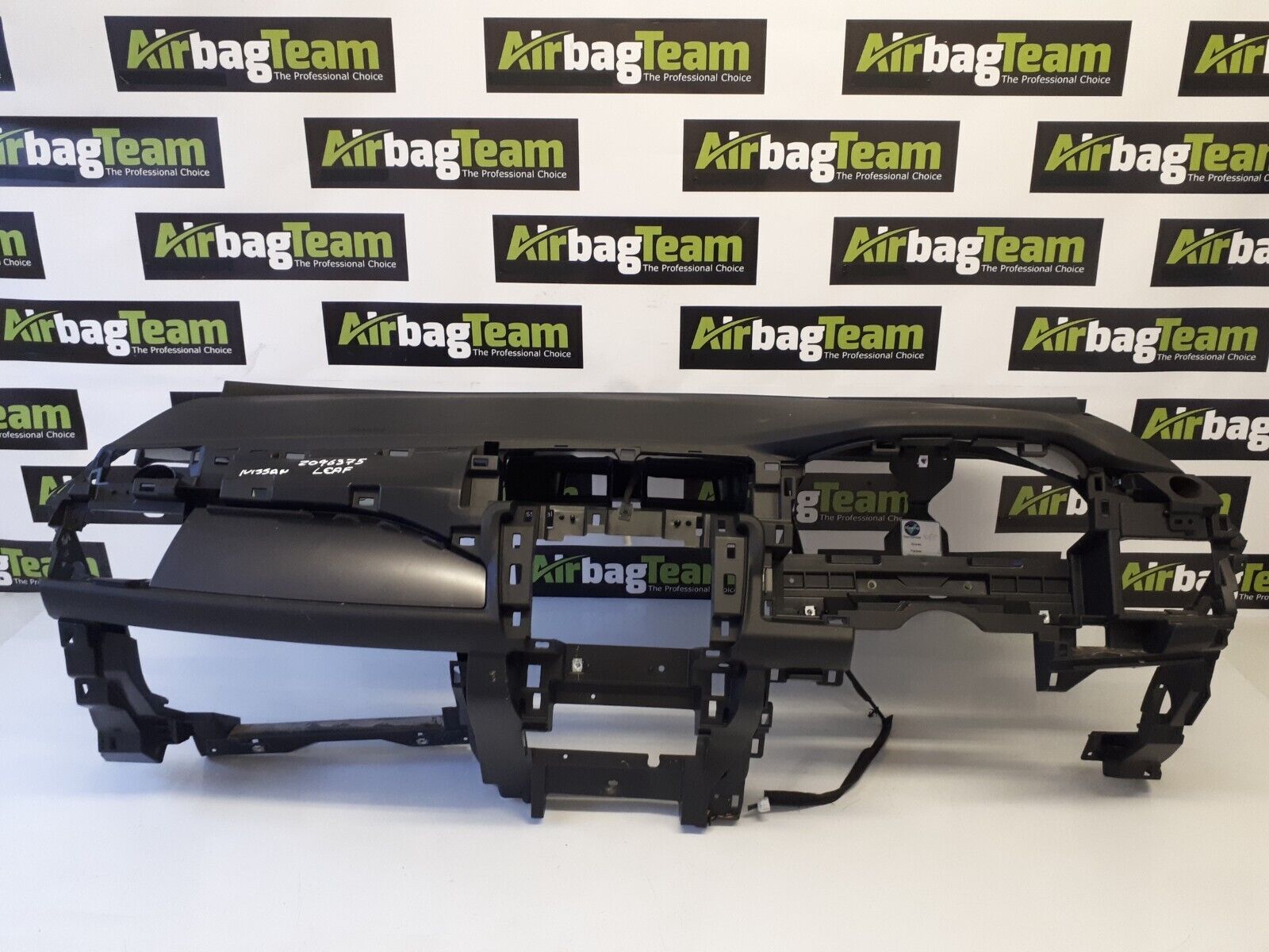 Nissan-Leaf-2017-Onwards-Dashboard-265745323167