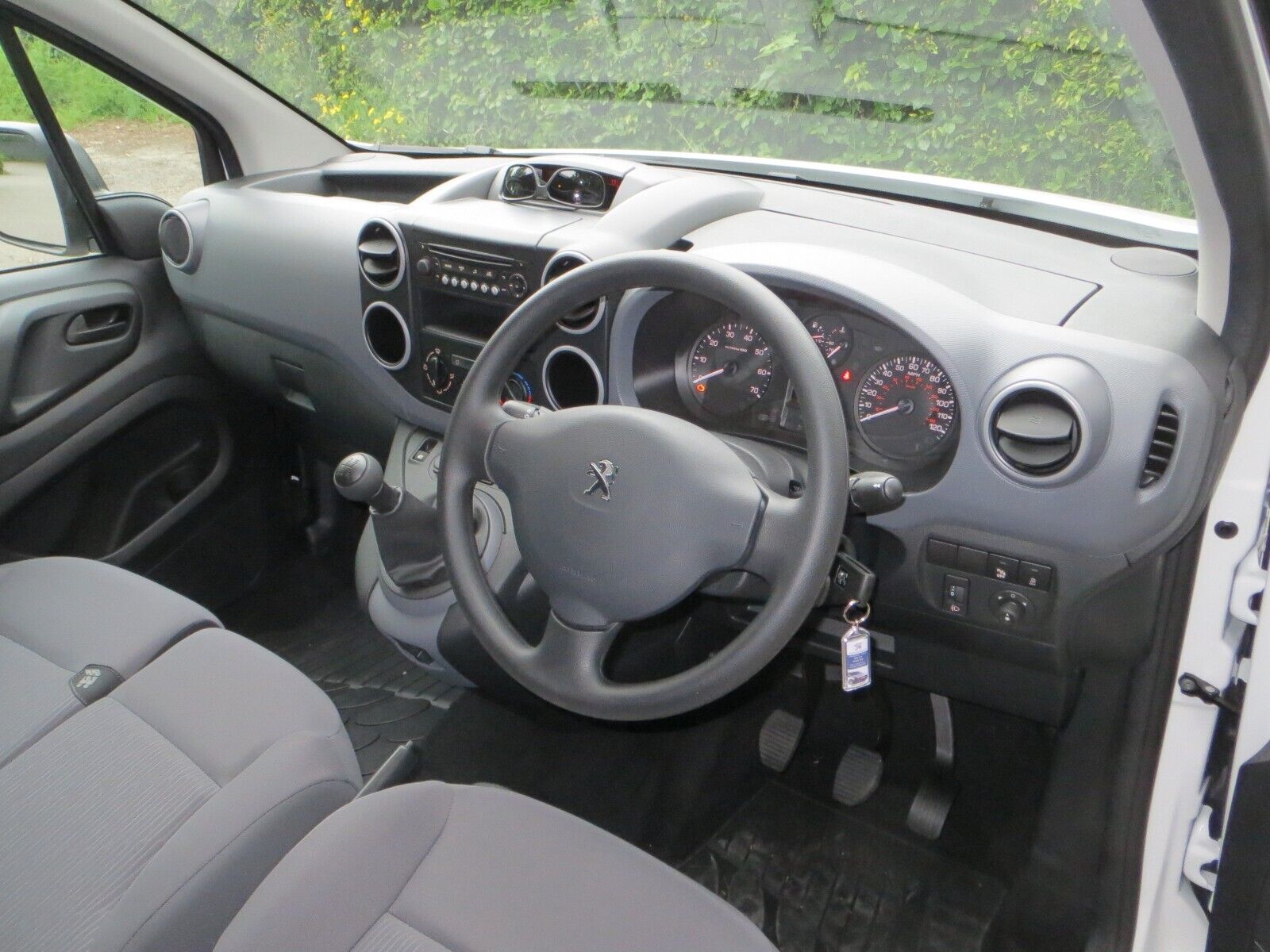 Peugeot-Partner-2008-2014-Airbag-Kit-Pod-Driver-Seatbelt-ECU-255714540087